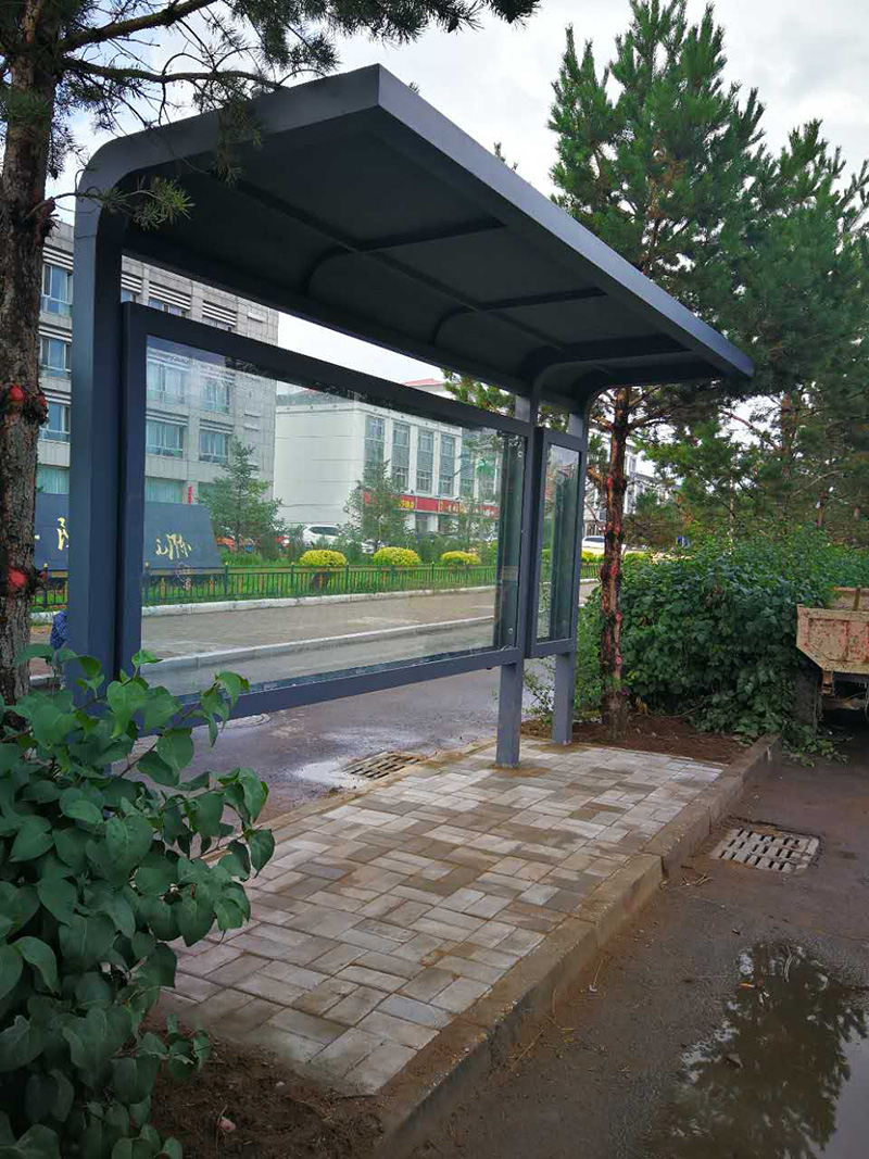 內(nèi)蒙古呼和浩特公交候車(chē)亭新建工程1